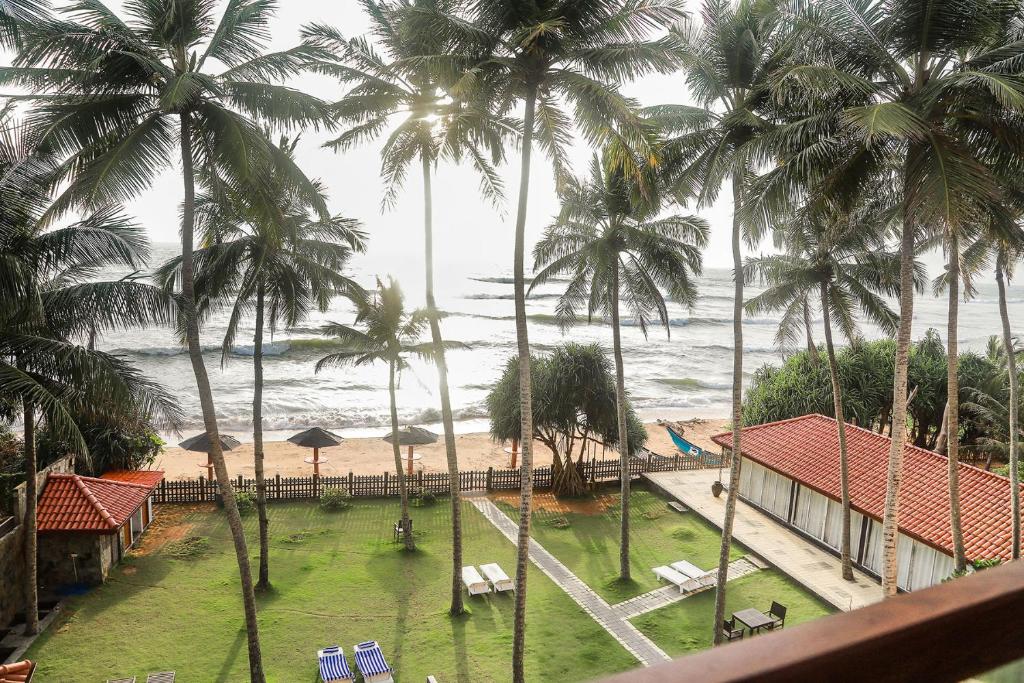 هتل بلو بیچ وادووا